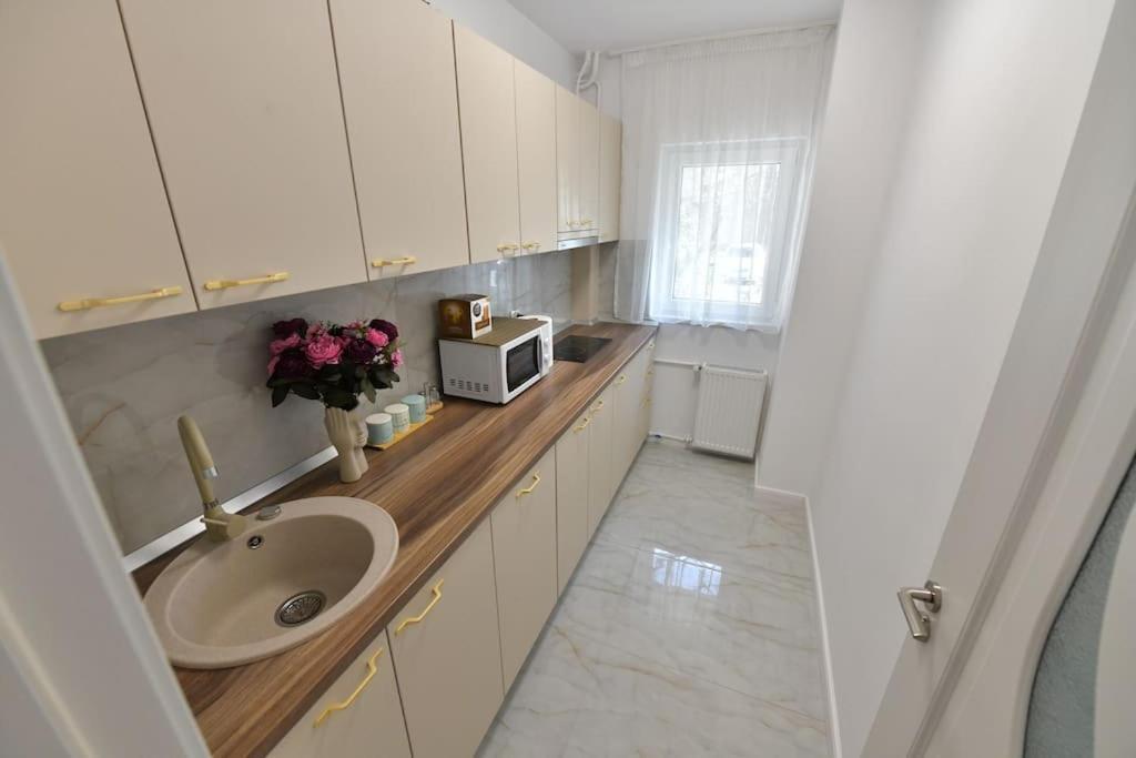 شقة Luxury Studio / Ghencea بوخارست المظهر الخارجي الصورة